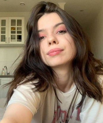 Ксюшка, 19 лет, 2 размер груди